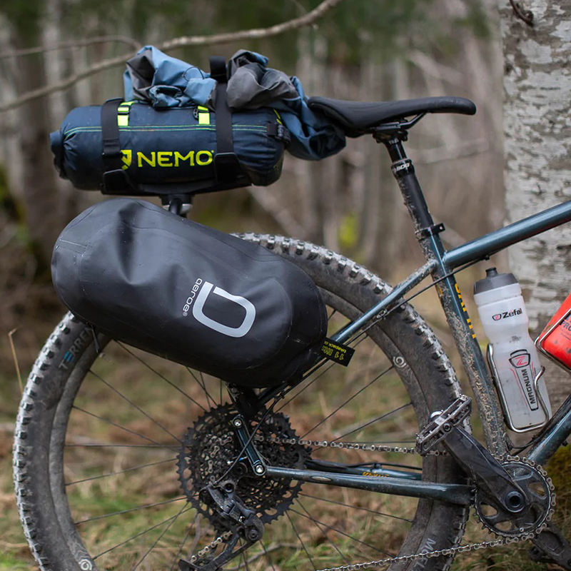 aeroe bike pack エロエのパニアバッグ